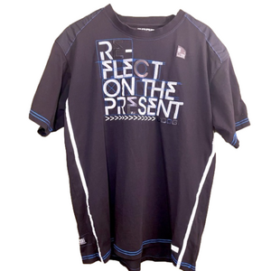 - Men’s vintage Coogi Reflect on the present XXXL tee shirt